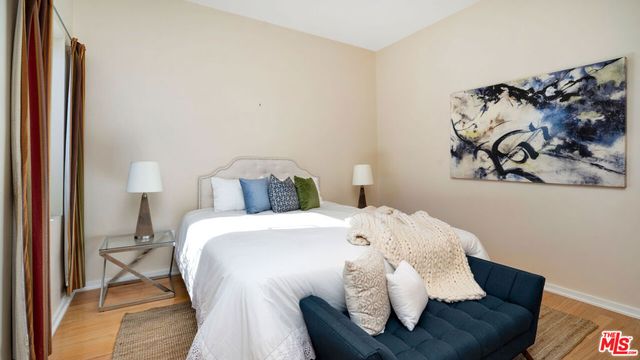 12411 Pacific Avenue 101, Los Angeles, CA 90066