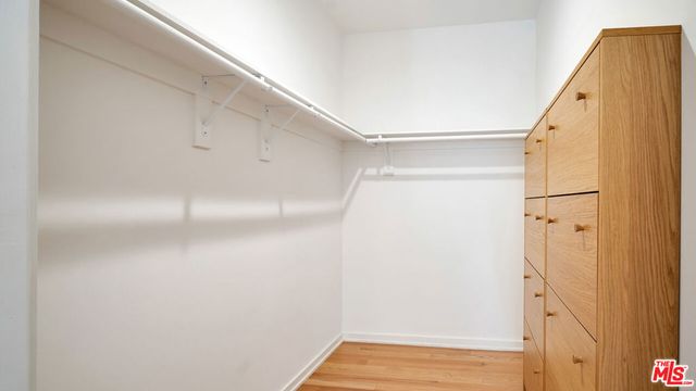 12411 Pacific Avenue 101, Los Angeles, CA 90066