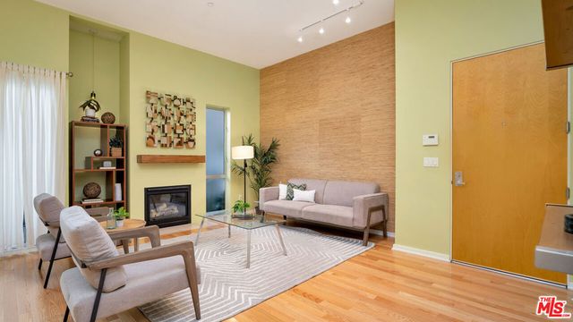 12411 Pacific Avenue 101, Los Angeles, CA 90066