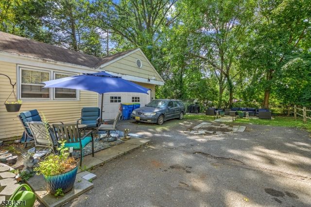 341 W End Ave, North Plainfield Boro, NJ 07063