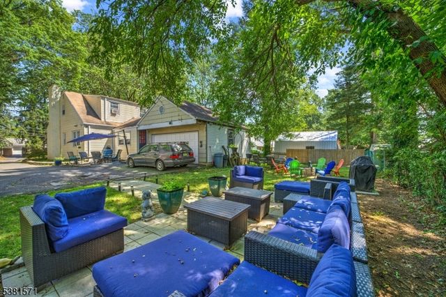 341 W End Ave, North Plainfield Boro, NJ 07063