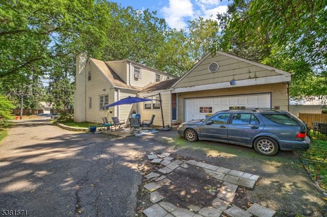 341 W End Ave, North Plainfield Boro, NJ 07063