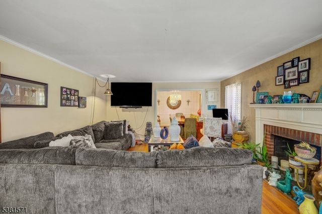 341 W End Ave, North Plainfield Boro, NJ 07063