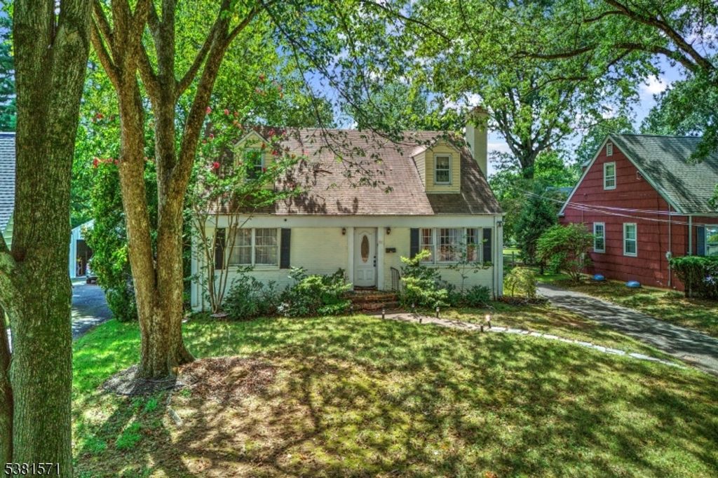 341 W End Ave, North Plainfield Boro, NJ 07063 — photo 4