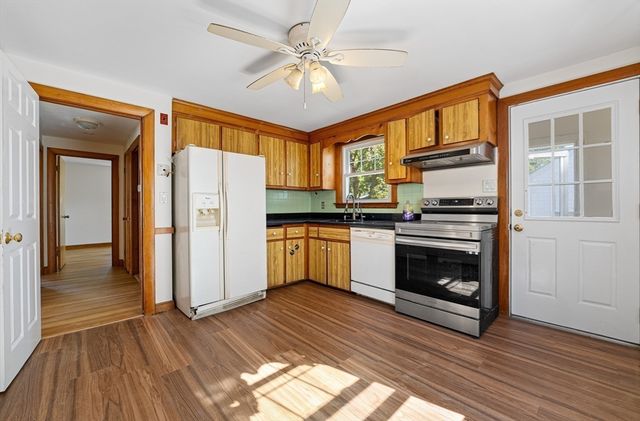 463 Lincoln St, Waltham, MA 02451