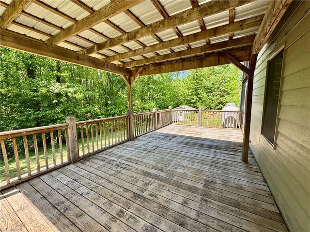 417 White Pines Country Club Road, Mount Airy, NC 27030