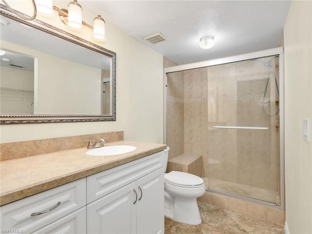 10041 Maddox LN 102, Bonita Springs, FL 34135