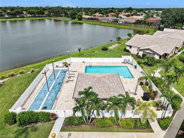 10041 Maddox LN 102, Bonita Springs, FL 34135