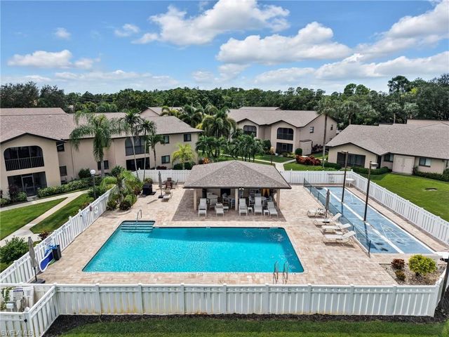 10041 Maddox LN 102, Bonita Springs, FL 34135