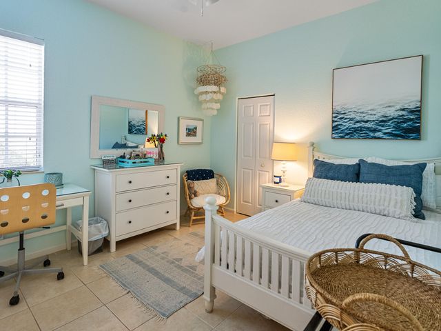 175 Via Rosina, Jupiter, FL 33458