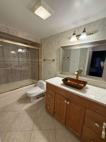 4040 N Hills Drive 26, Hollywood, FL 33021