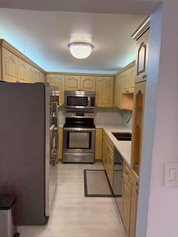 4040 N Hills Drive 26, Hollywood, FL 33021