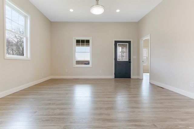407 W Fourth Street, Mount Vernon, IN 47620