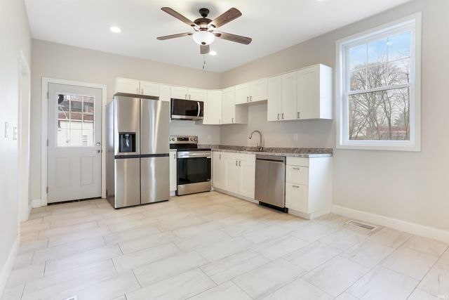 407 W Fourth Street, Mount Vernon, IN 47620