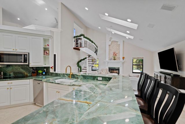 10655 Rio Hermoso, Delray Beach, FL 33446