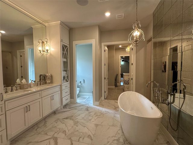11369 Grand Pine Drive, Montgomery, TX 77356