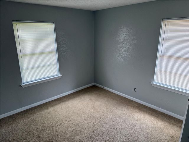 2402 Rosemead Dr, Pasadena, TX 77506