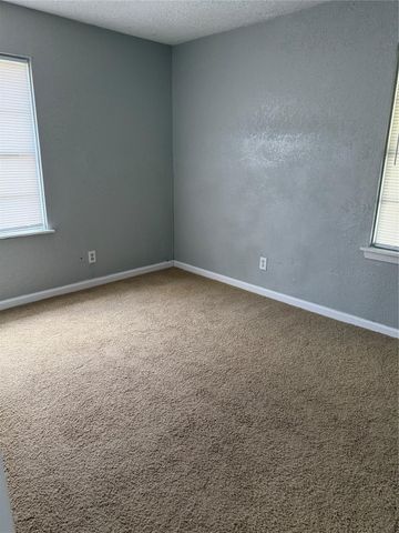 2402 Rosemead Dr, Pasadena, TX 77506