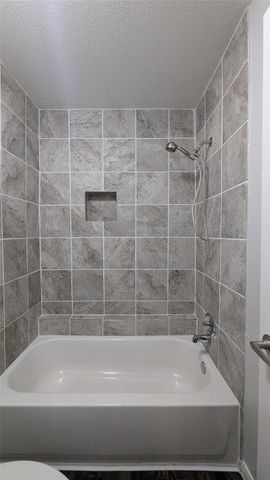 5711 Sugar Hill Drive 98, Houston, TX 77057