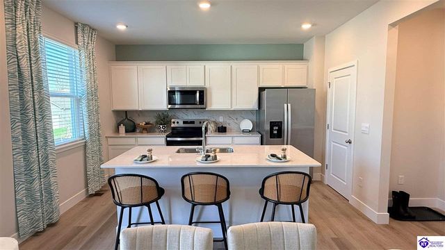 81 Dettori Street, Elizabethtown, KY 42701