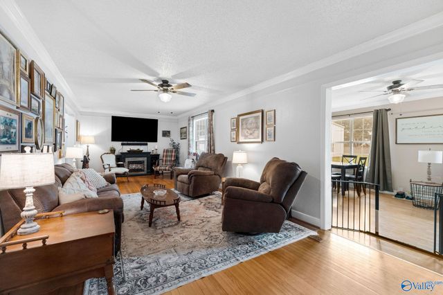 565 Buchanan Road, Albertville, AL 35950