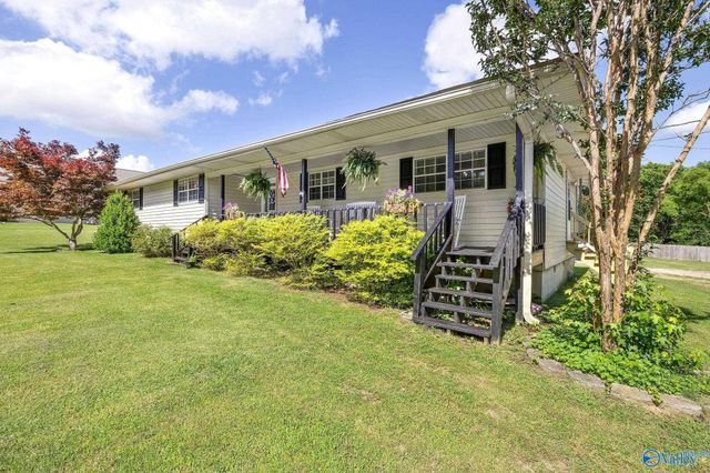 565 Buchanan Road, Albertville, AL 35950