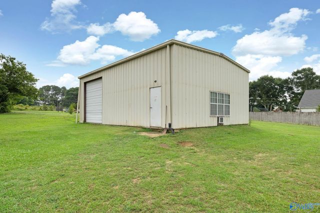 565 Buchanan Road, Albertville, AL 35950