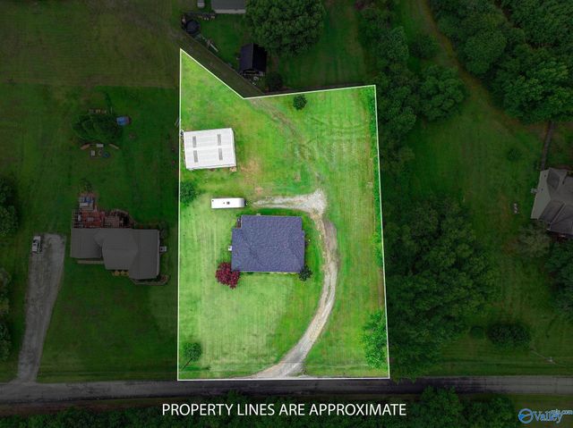 565 Buchanan Road, Albertville, AL 35950