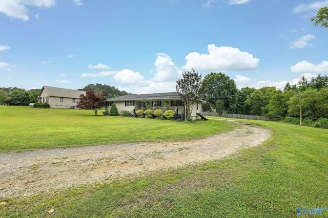 565 Buchanan Road, Albertville, AL 35950