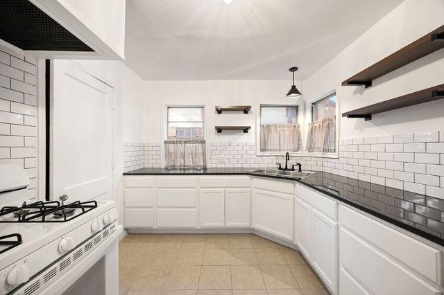 806 Buckalew Street, Dallas, TX 75208