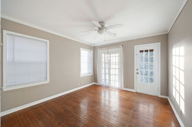 806 Buckalew Street, Dallas, TX 75208