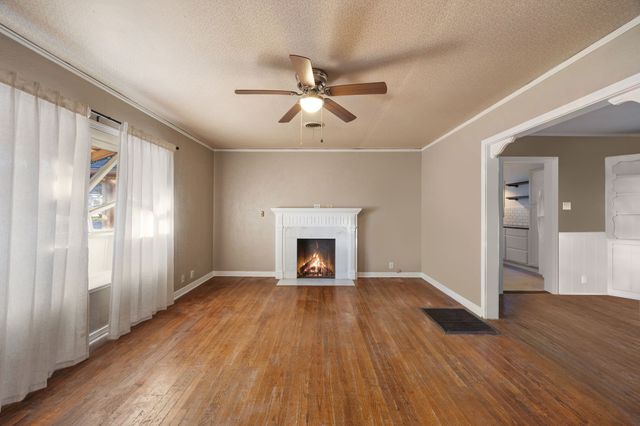 806 Buckalew Street, Dallas, TX 75208