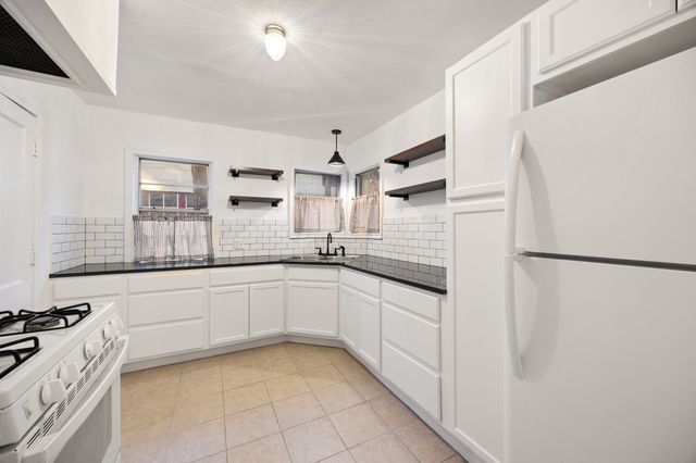 806 Buckalew Street, Dallas, TX 75208