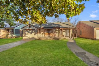 806 Buckalew Street, Dallas, TX 75208