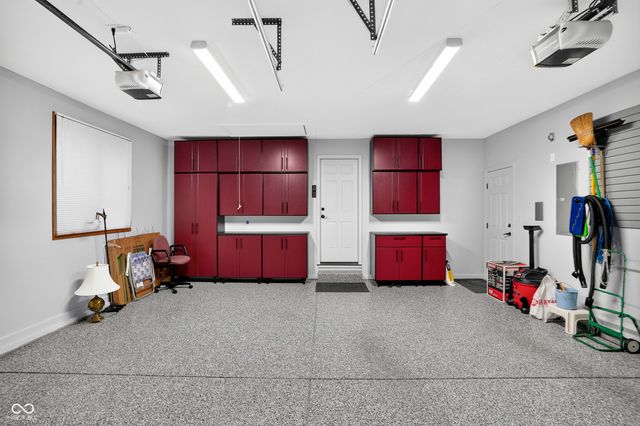 7990 Springwater Circle, Indianapolis, IN 46256