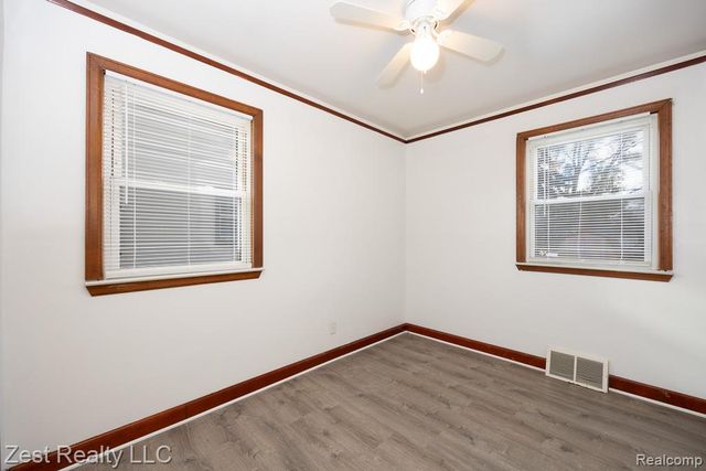 1012 Cloverlawn Boulevard, Lincoln Park, MI 48146