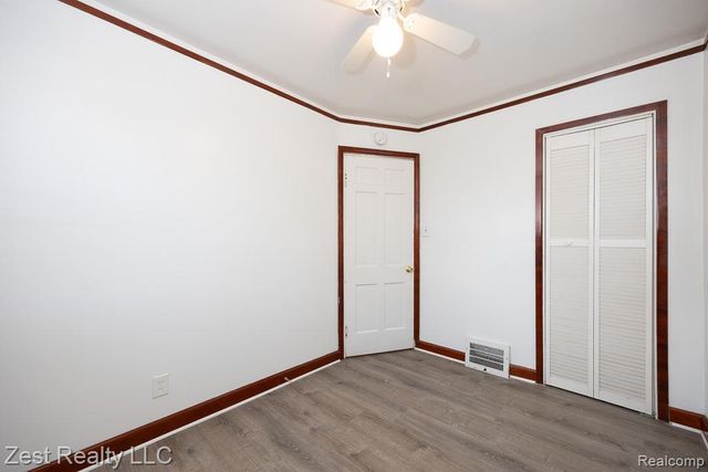 1012 Cloverlawn Boulevard, Lincoln Park, MI 48146