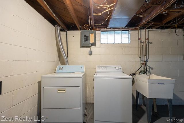 1012 Cloverlawn Boulevard, Lincoln Park, MI 48146