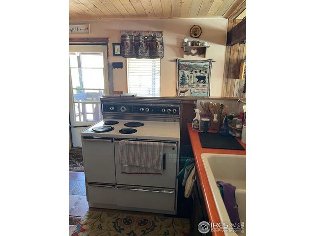 100 Santee Ct, Red Feather Lakes, CO 80545