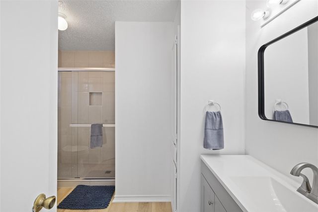 2601-B Alcott LN B, Austin, TX 78748