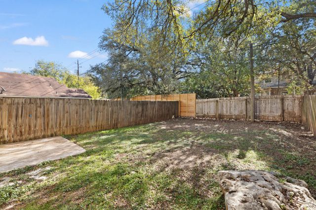 2601-B Alcott LN B, Austin, TX 78748