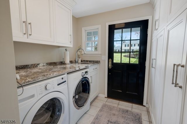 72 Huron Dr, Chatham Twp., NJ 07928