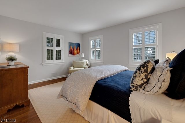 72 Huron Dr, Chatham Twp., NJ 07928