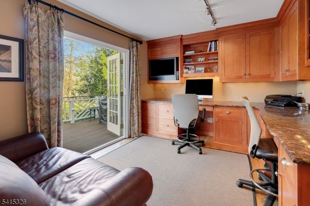 72 Huron Dr, Chatham Twp., NJ 07928