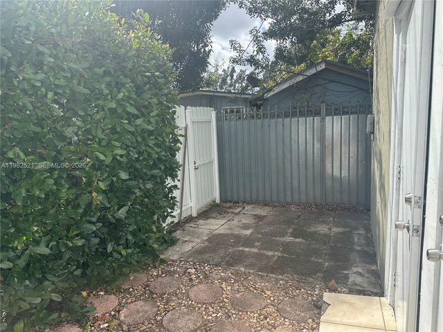 11440 SW 47th St Rear, Miami, FL 33165