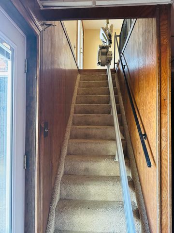 337 East Farm Road 96, Springfield, MO 65803