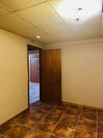 337 East Farm Road 96, Springfield, MO 65803