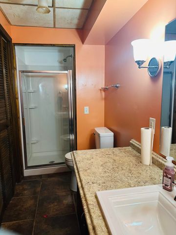 337 East Farm Road 96, Springfield, MO 65803