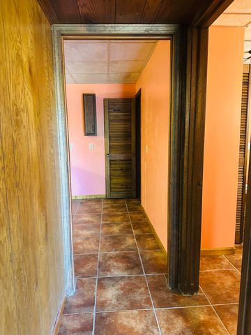 337 East Farm Road 96, Springfield, MO 65803