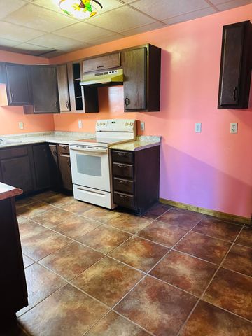 337 East Farm Road 96, Springfield, MO 65803